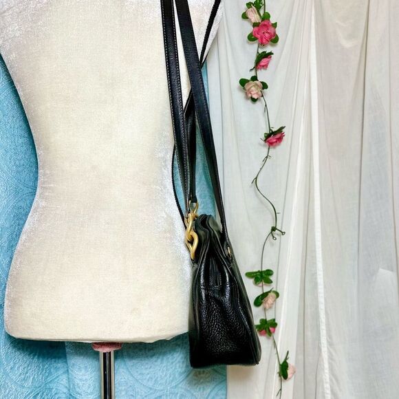 Vintage Guy Laroche Paris Leather Shoulder Bag - Picture 11 of 11